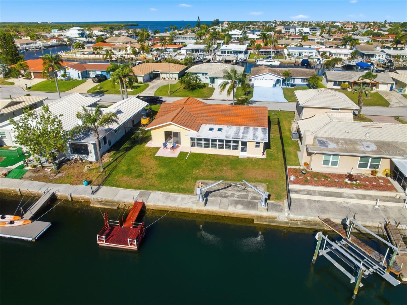 FLOR A MAR - Residential