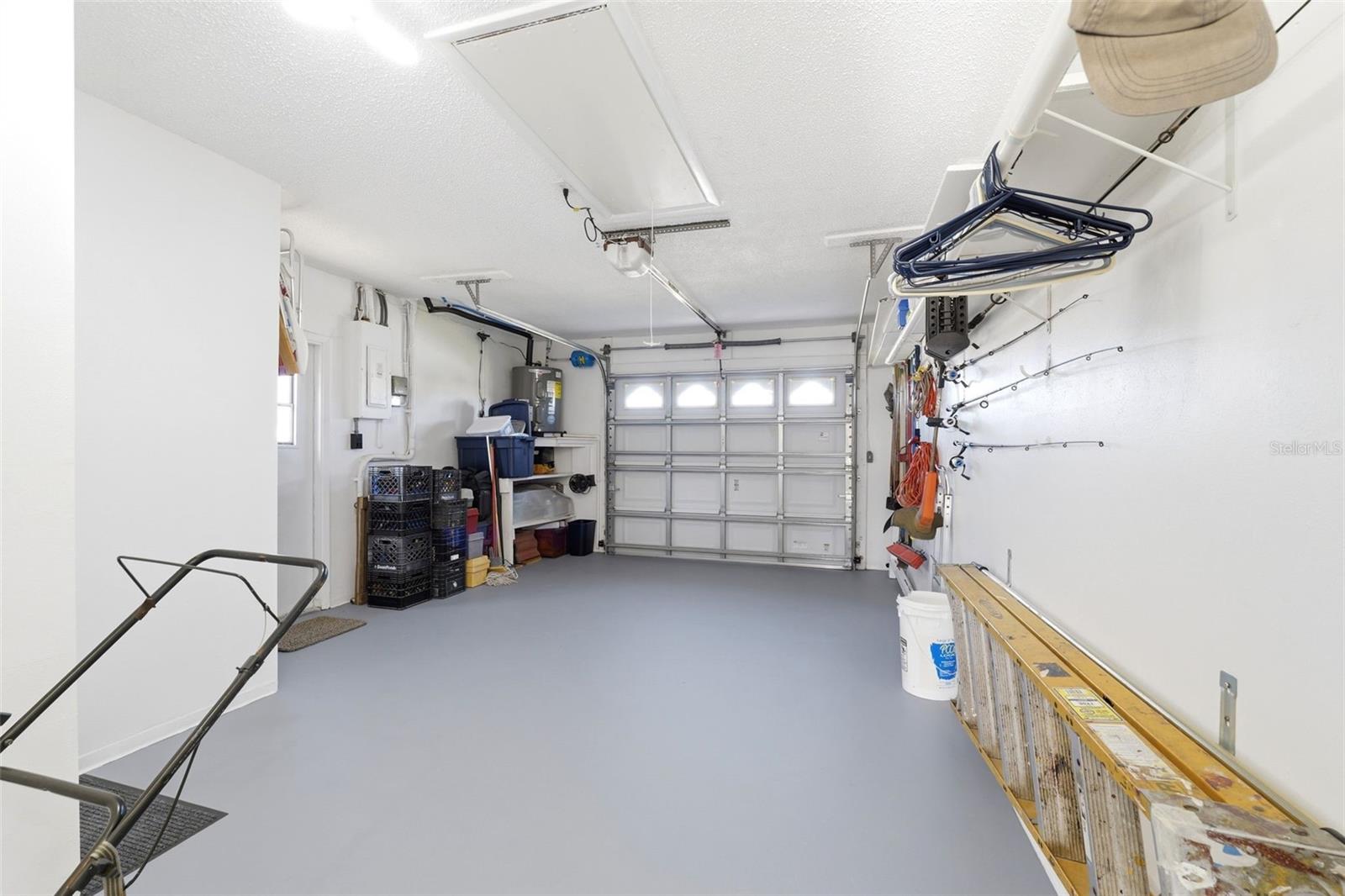 FLOR A MAR - Residential