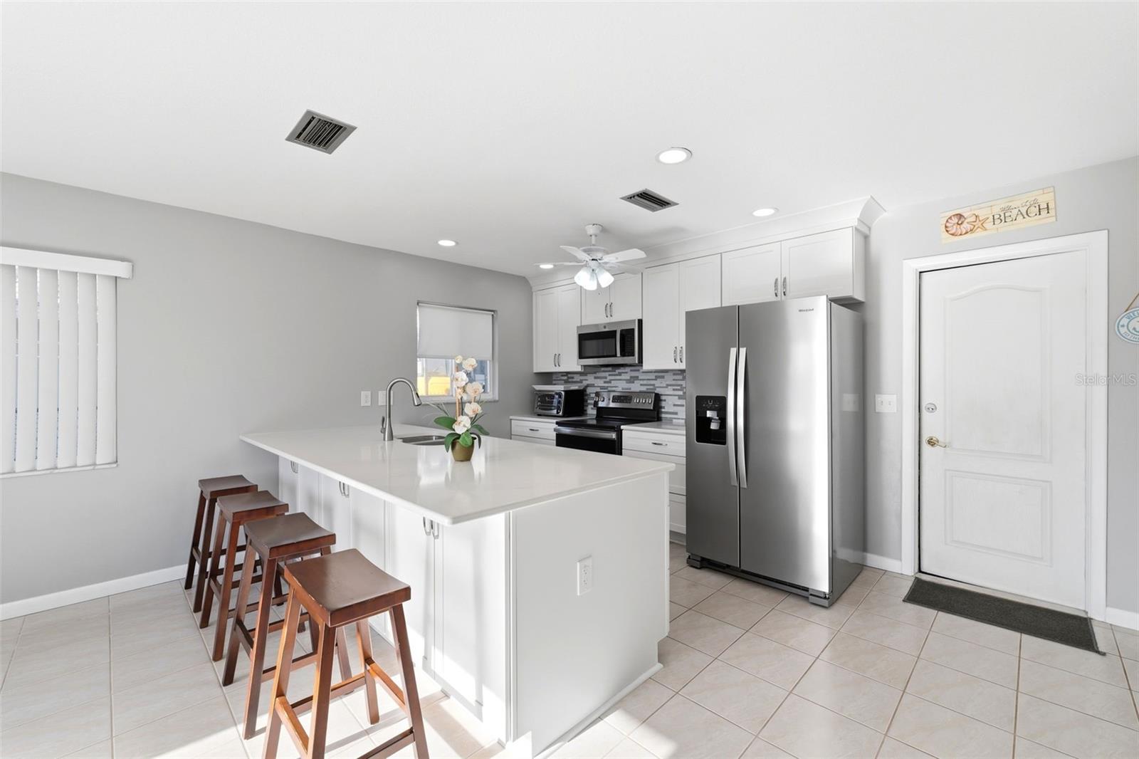 FLOR A MAR - Residential