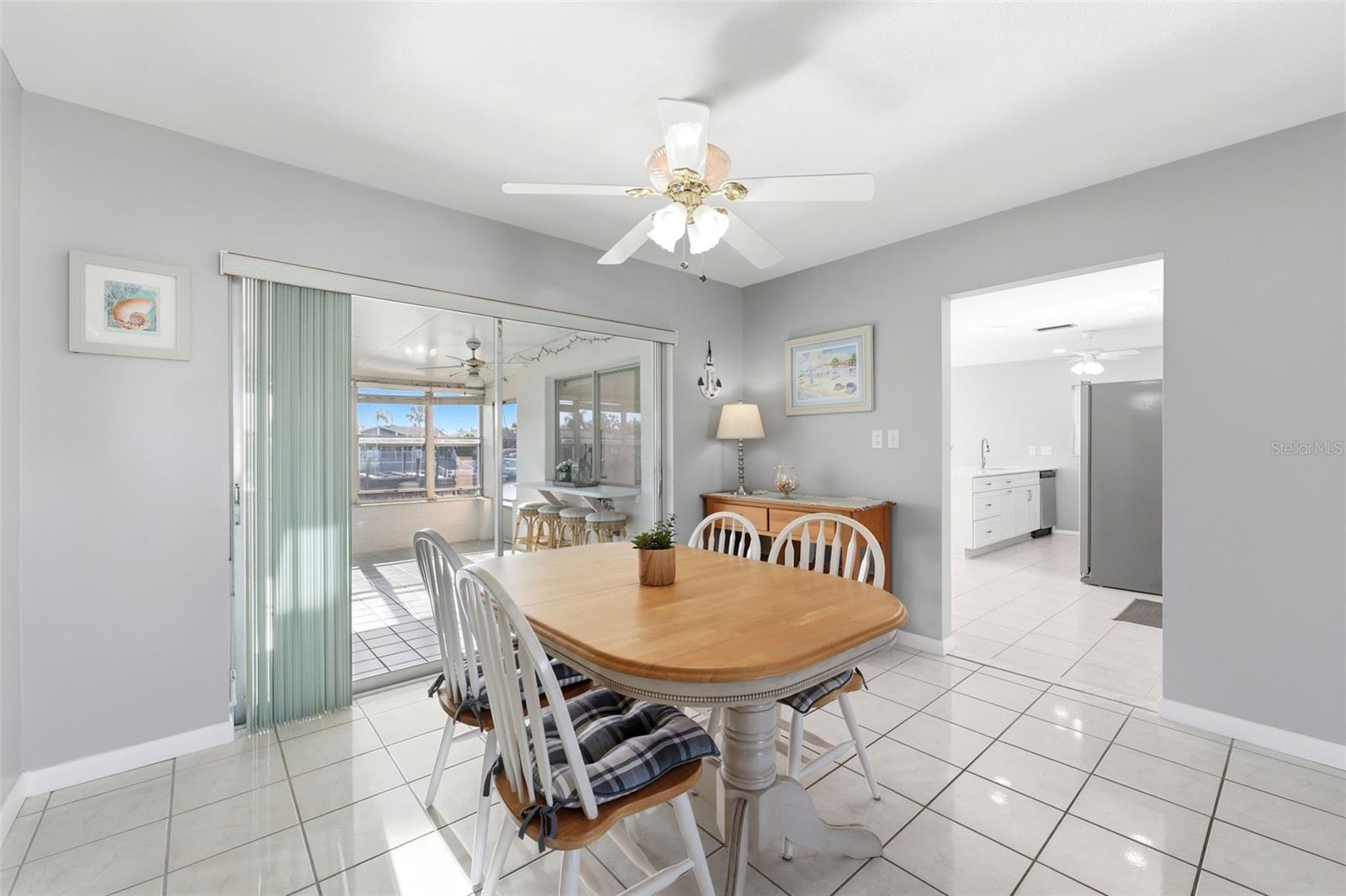 FLOR A MAR - Residential