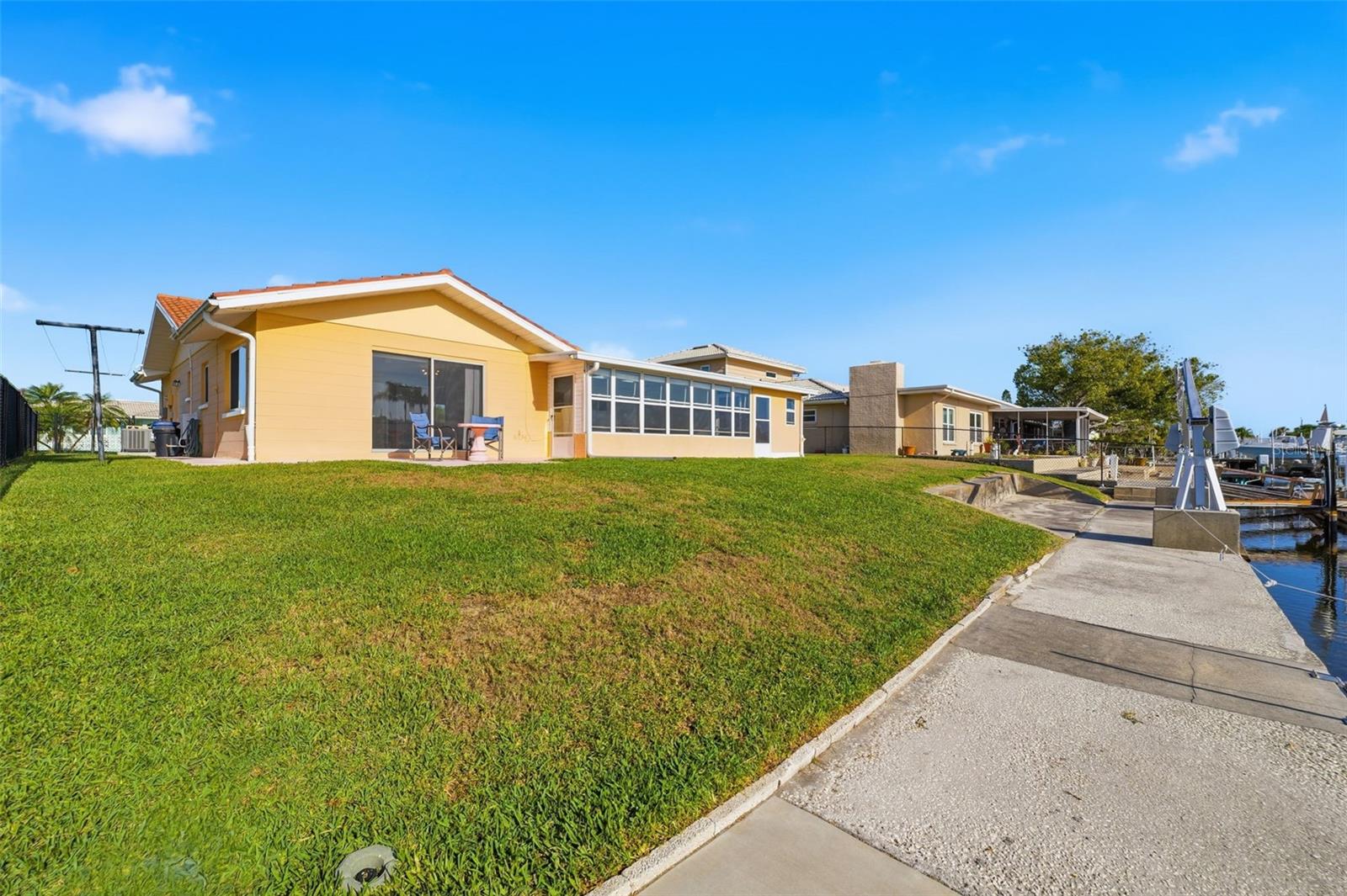 FLOR A MAR - Residential