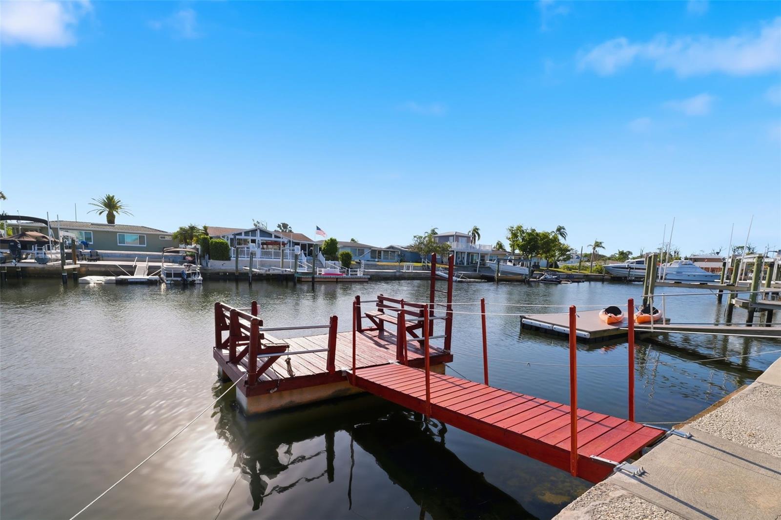 FLOR A MAR - Residential