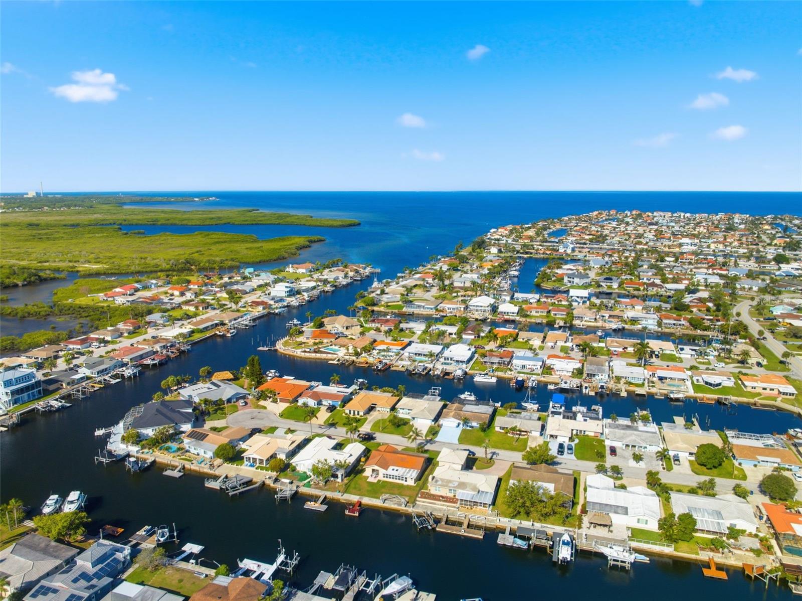 FLOR A MAR - Residential