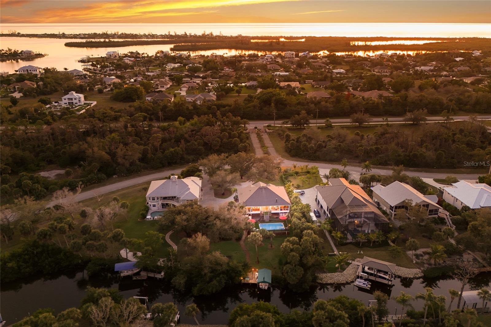 CORAL COVE - Residential