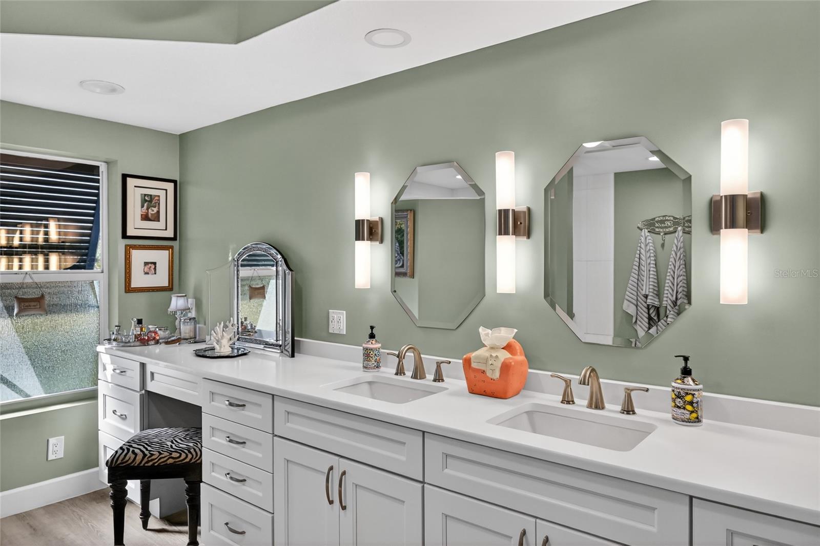 CORAL COVE - Residential