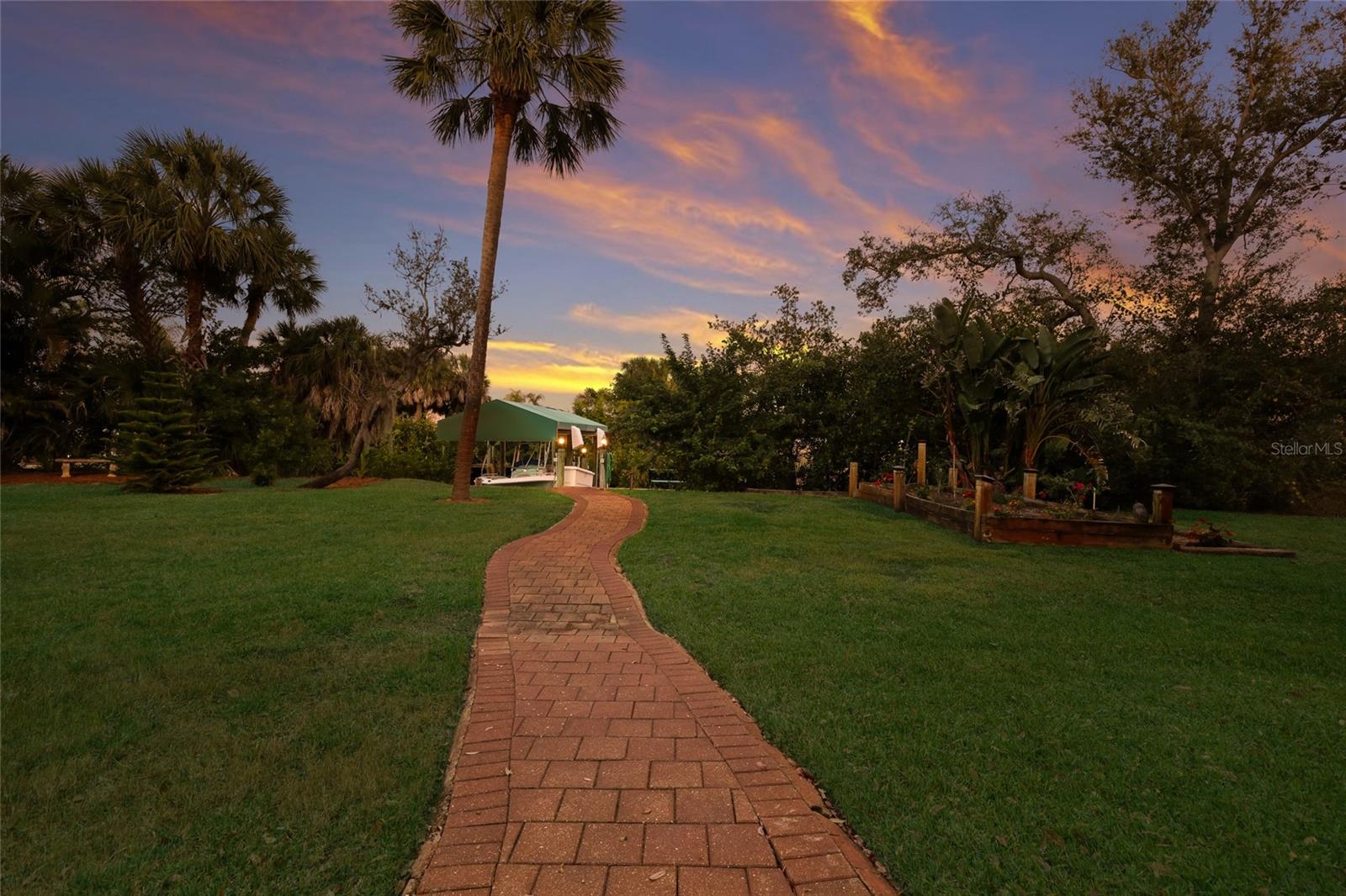 CORAL COVE - Residential