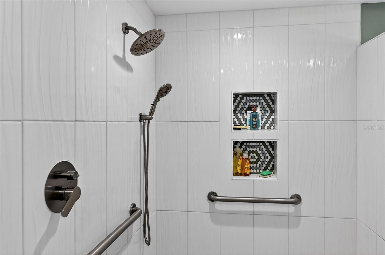 CORAL COVE - Residential