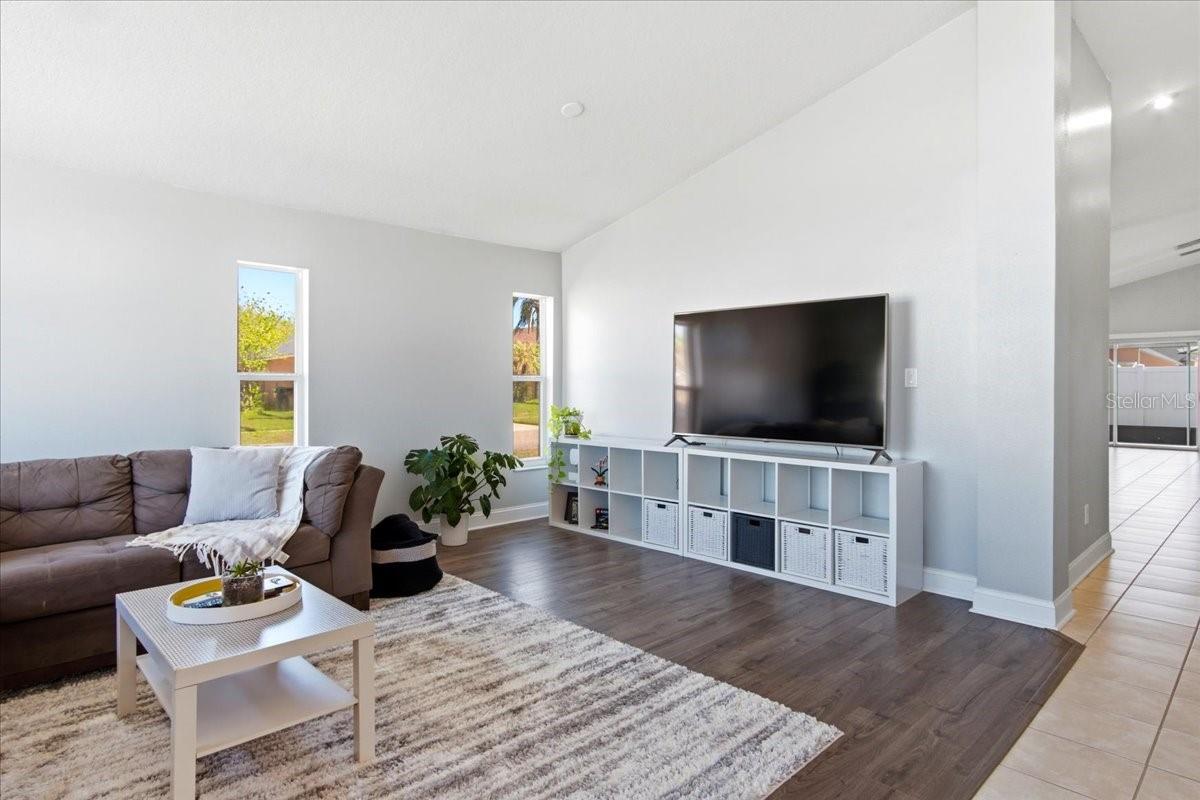 VILLAS AT HERITAGE PLACE 50 27 - Residential