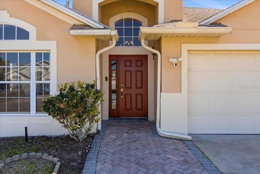 Photo of 12420 Appomatox Drive, Orlando, FL 32837 (MLS # O6393452)