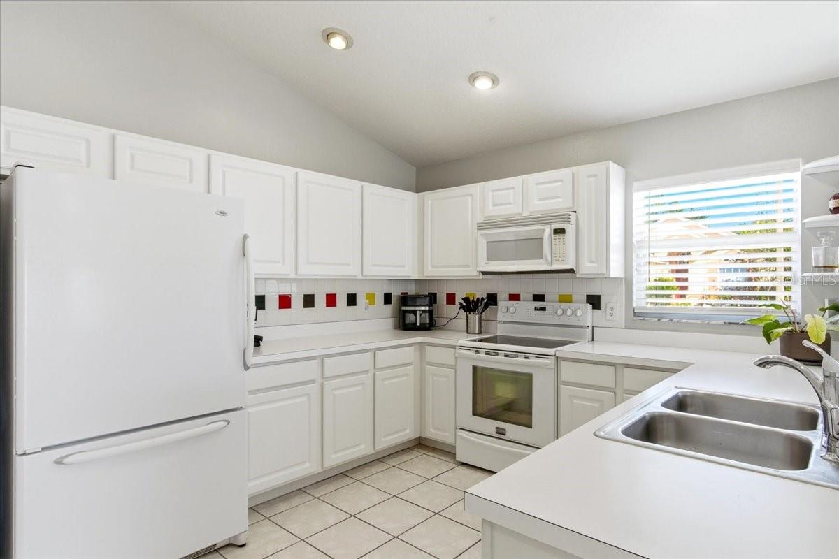 VILLAS AT HERITAGE PLACE 50 27 - Residential