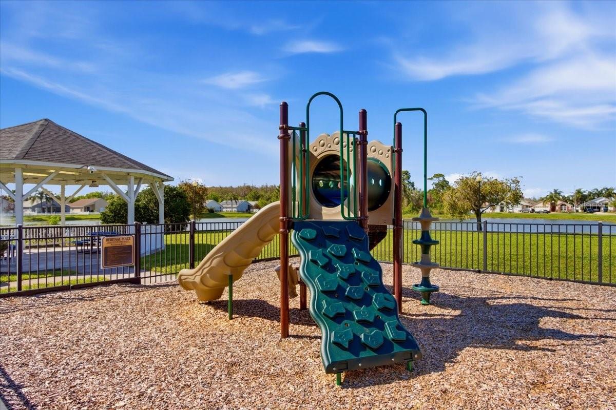 VILLAS AT HERITAGE PLACE 50 27 - Residential