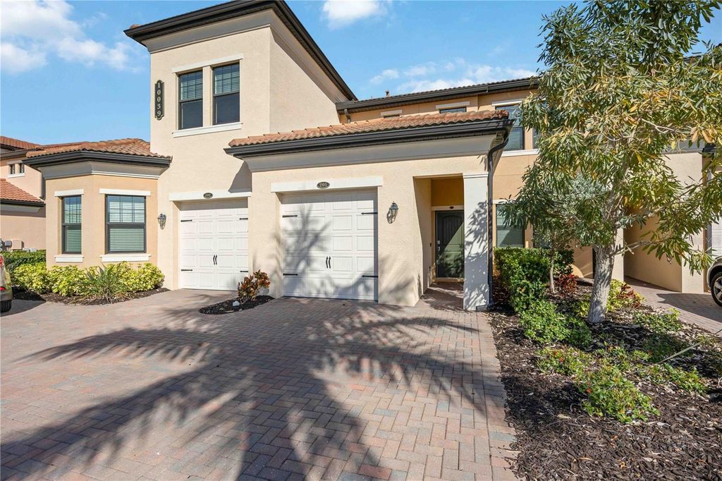 Photo of 10039 Crooked Creek Drive #201, Venice, FL 34293 (MLS # N6143329)