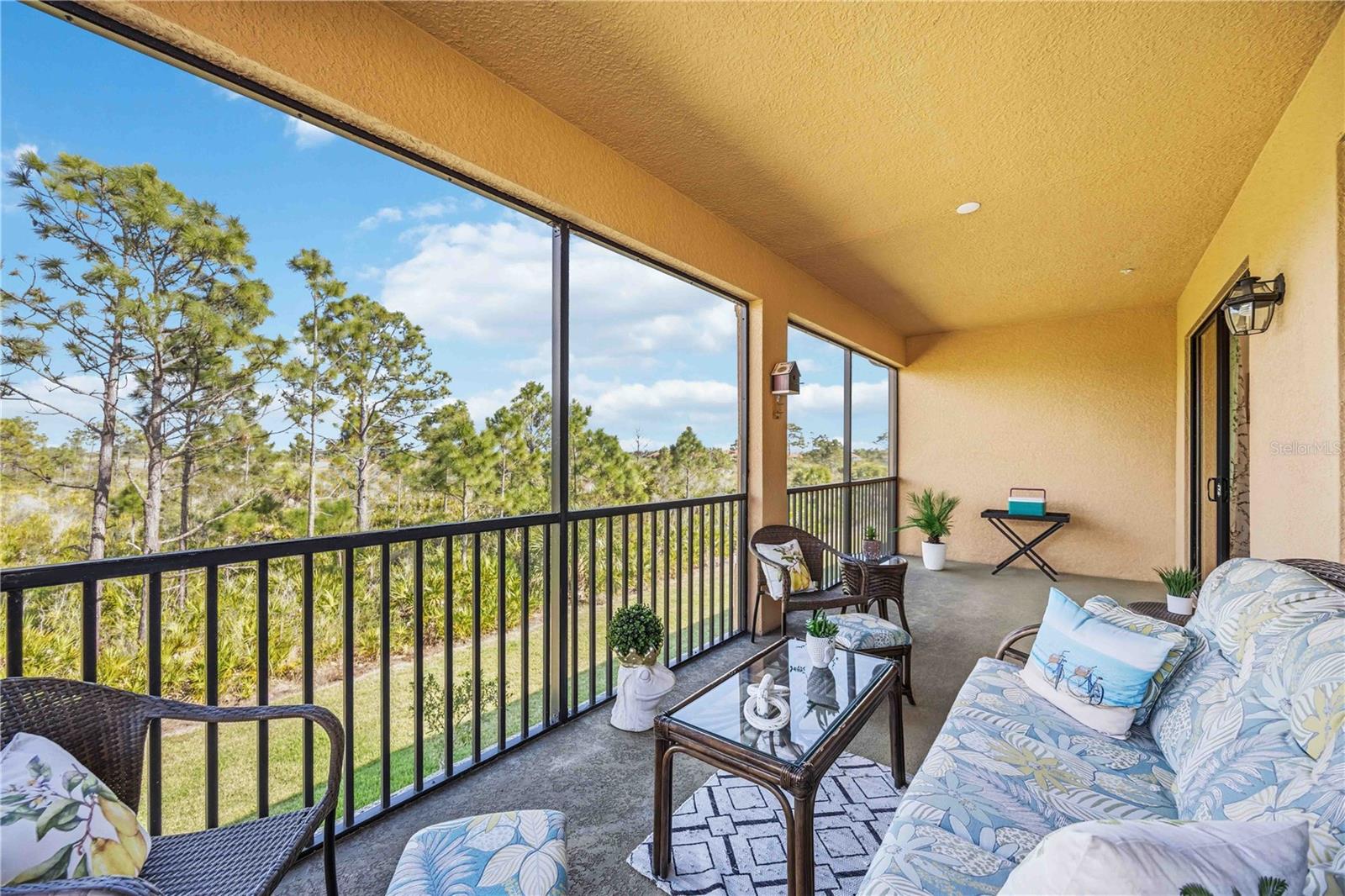 SARASOTA NATIONAL - Residential