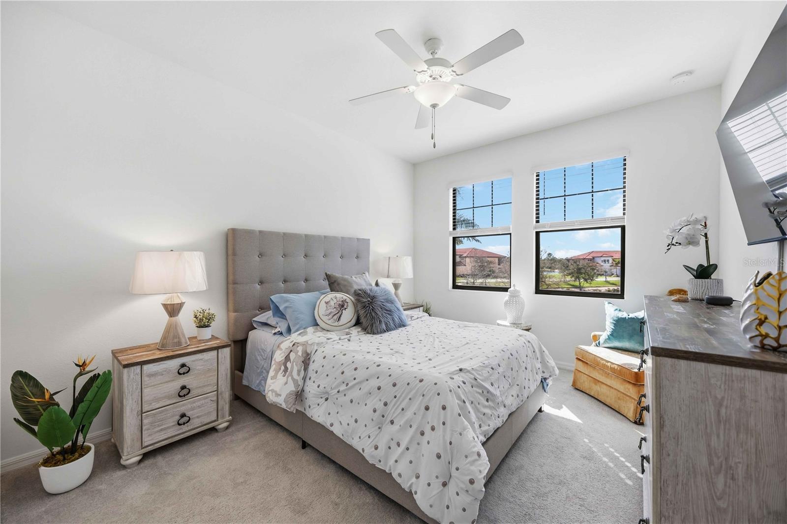 SARASOTA NATIONAL - Residential