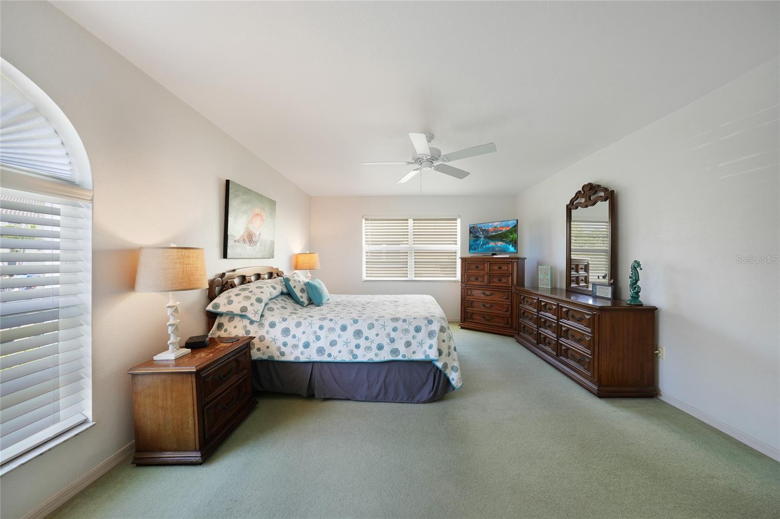 SPINNAKER POINT - Residential