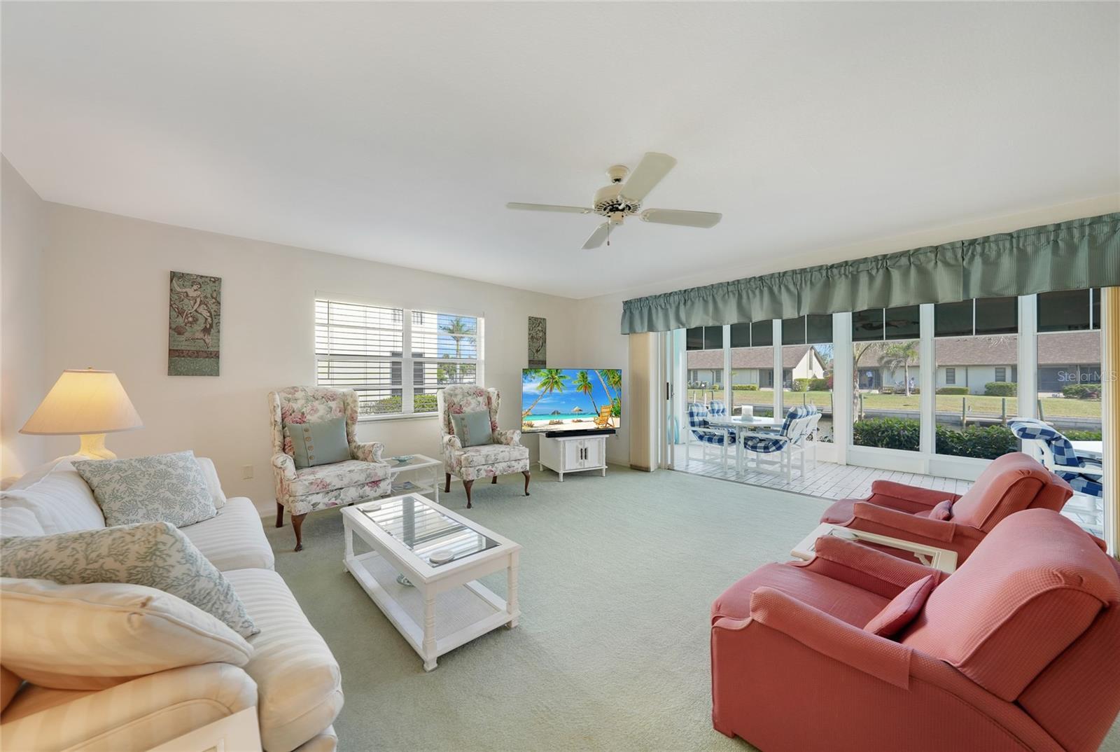 SPINNAKER POINT - Residential