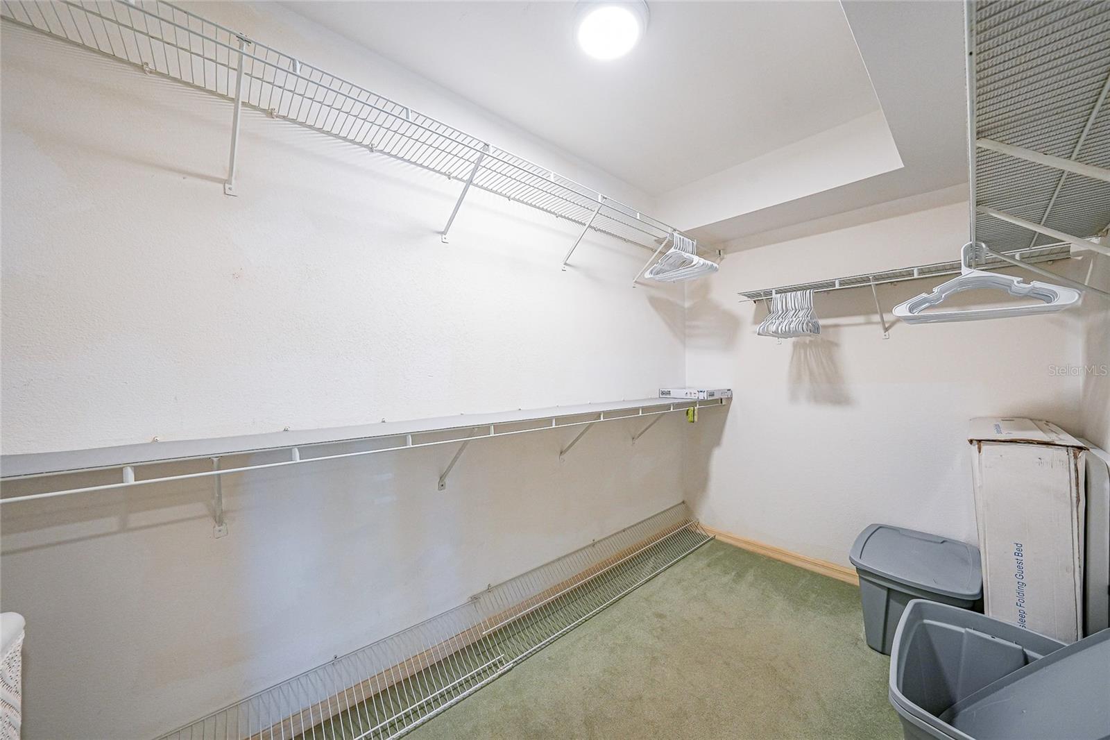 SPINNAKER POINT - Residential