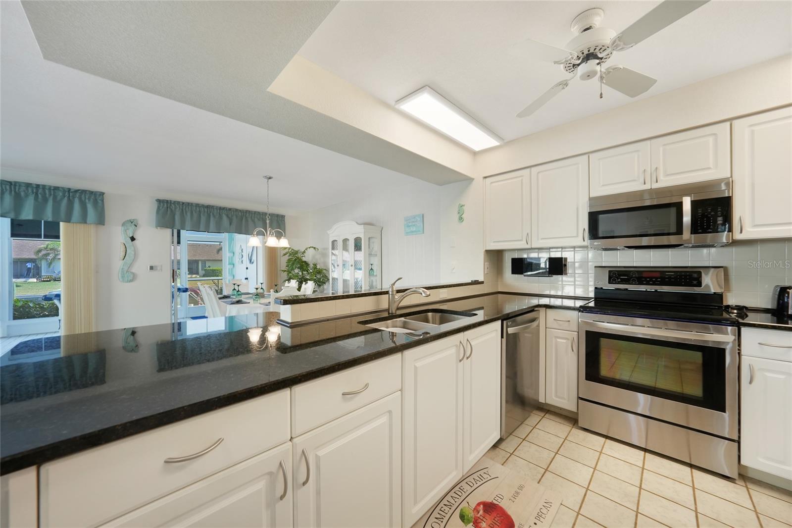 SPINNAKER POINT - Residential