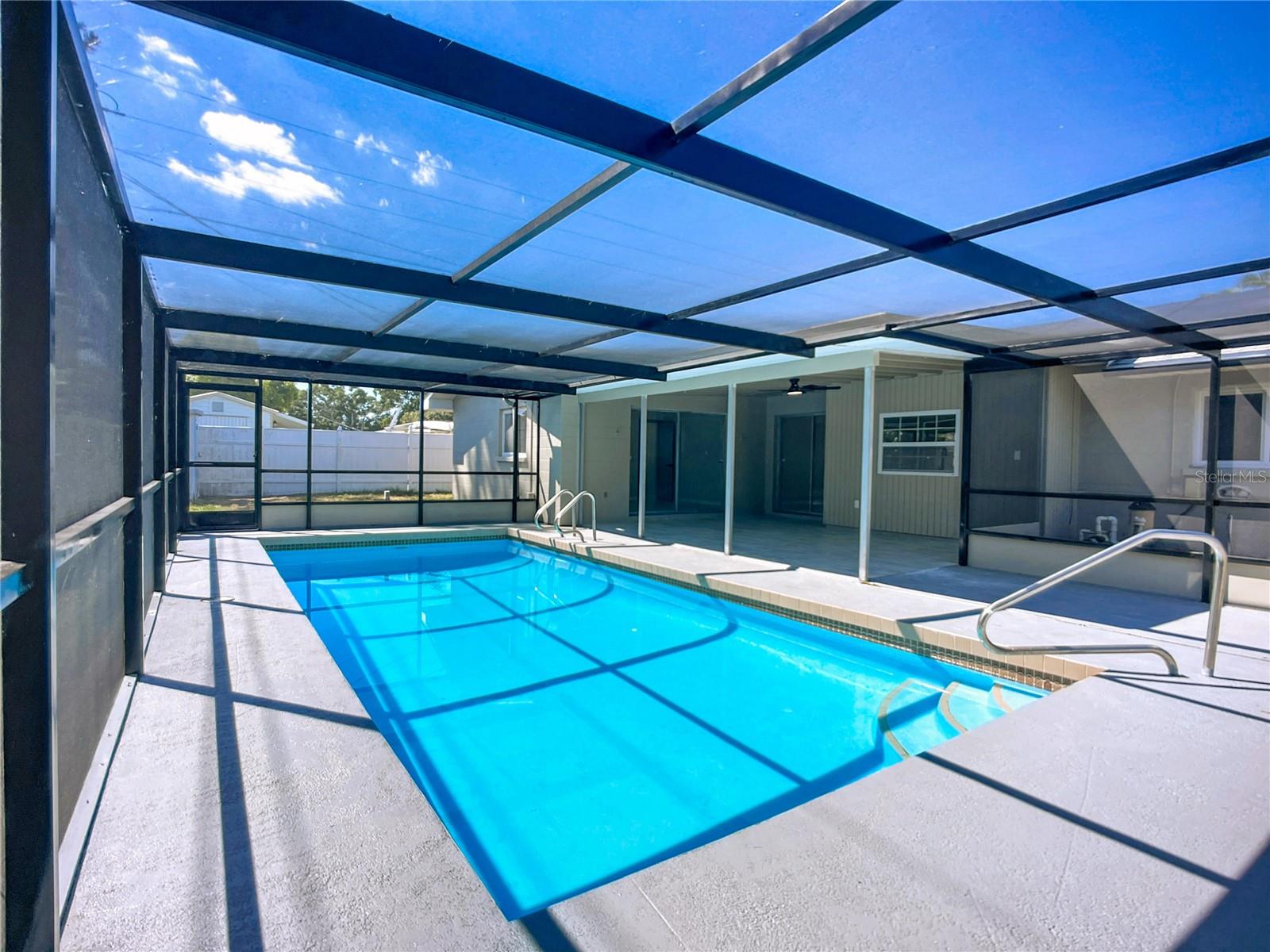 CASA DEL SOL FIFTH UNIT - Residential