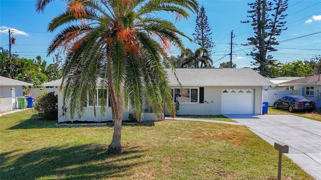 34205 - Bradenton community | Sarasota Real Estate 79 Photo of 3303 Cambridge Drive W, Bradenton, FL 34205 (MLS # A4668647)