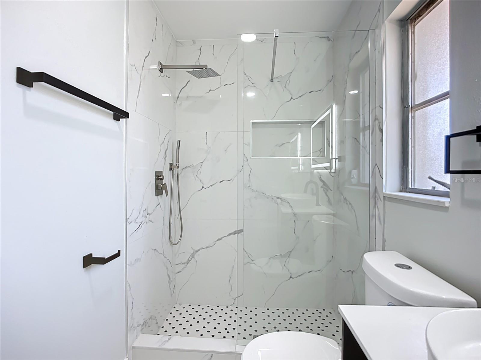 CASA DEL SOL FIFTH UNIT - Residential