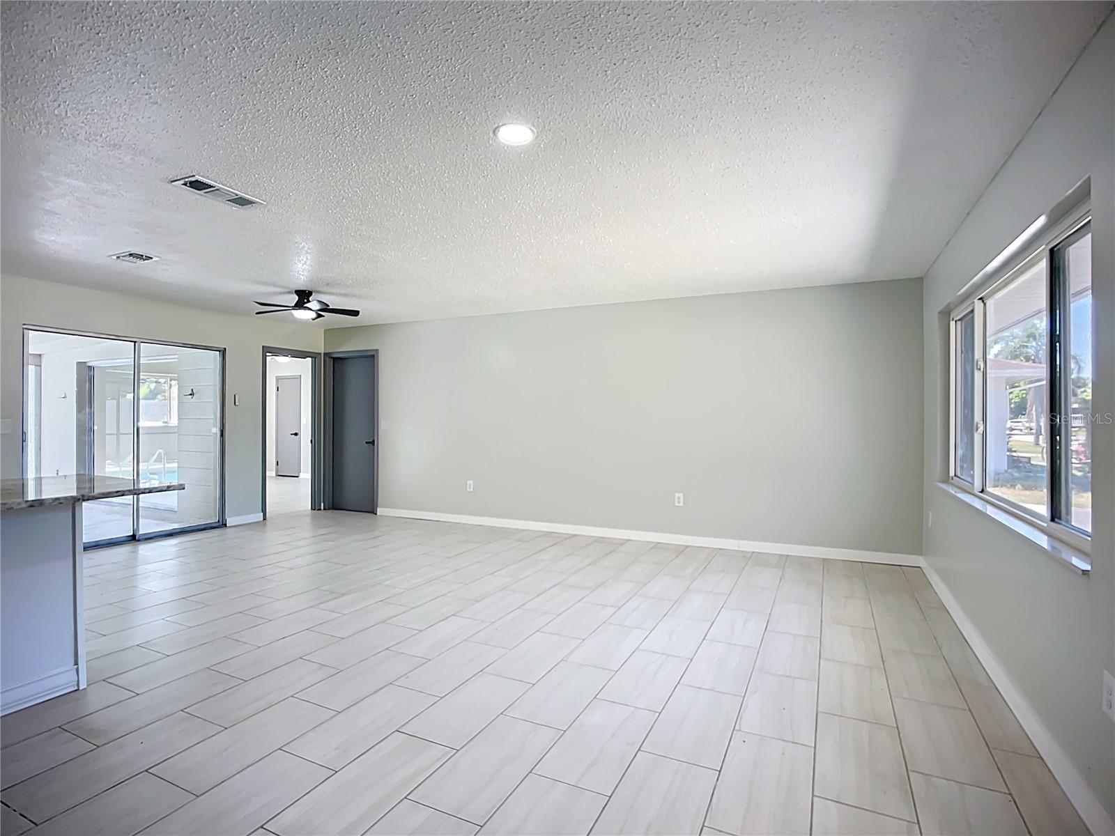 CASA DEL SOL FIFTH UNIT - Residential