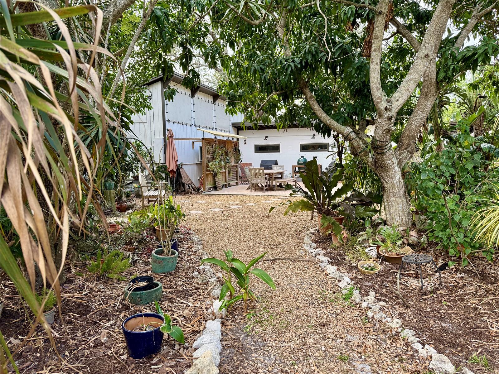 BAYOU OAKS - Residential