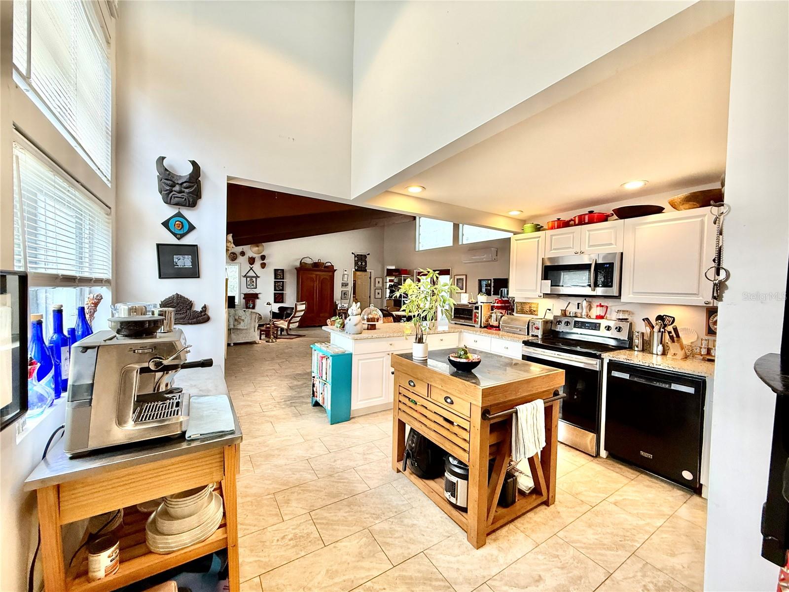 4211 OLD BRADENTON ROAD