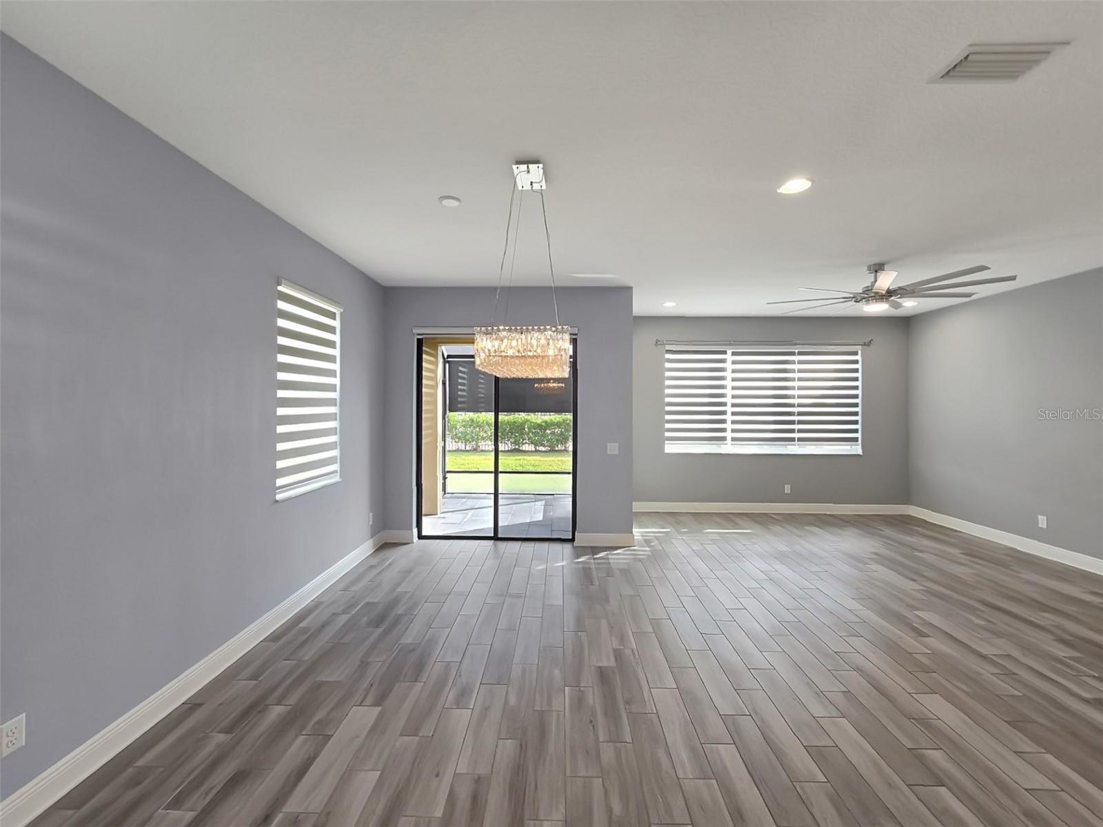 CREEKWOOD TOWNHOMES - Residential Lease
