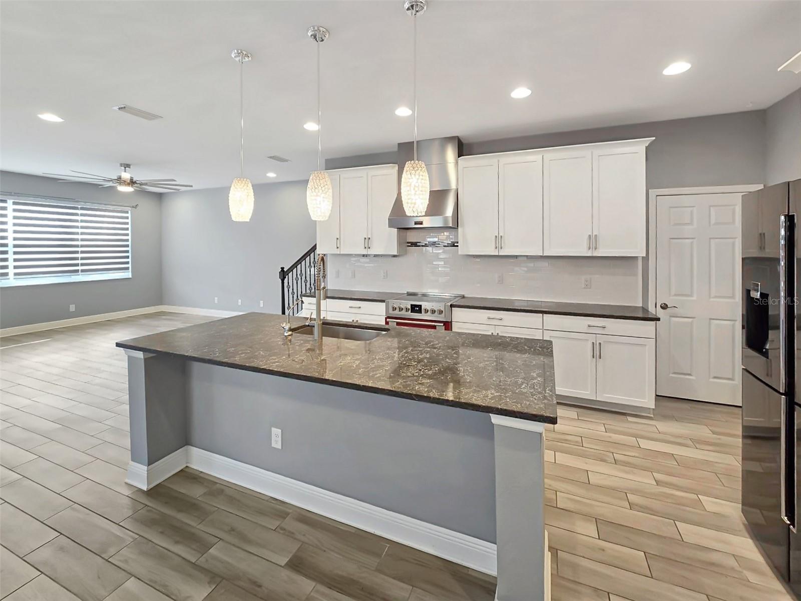 CREEKWOOD TOWNHOMES - Residential Lease