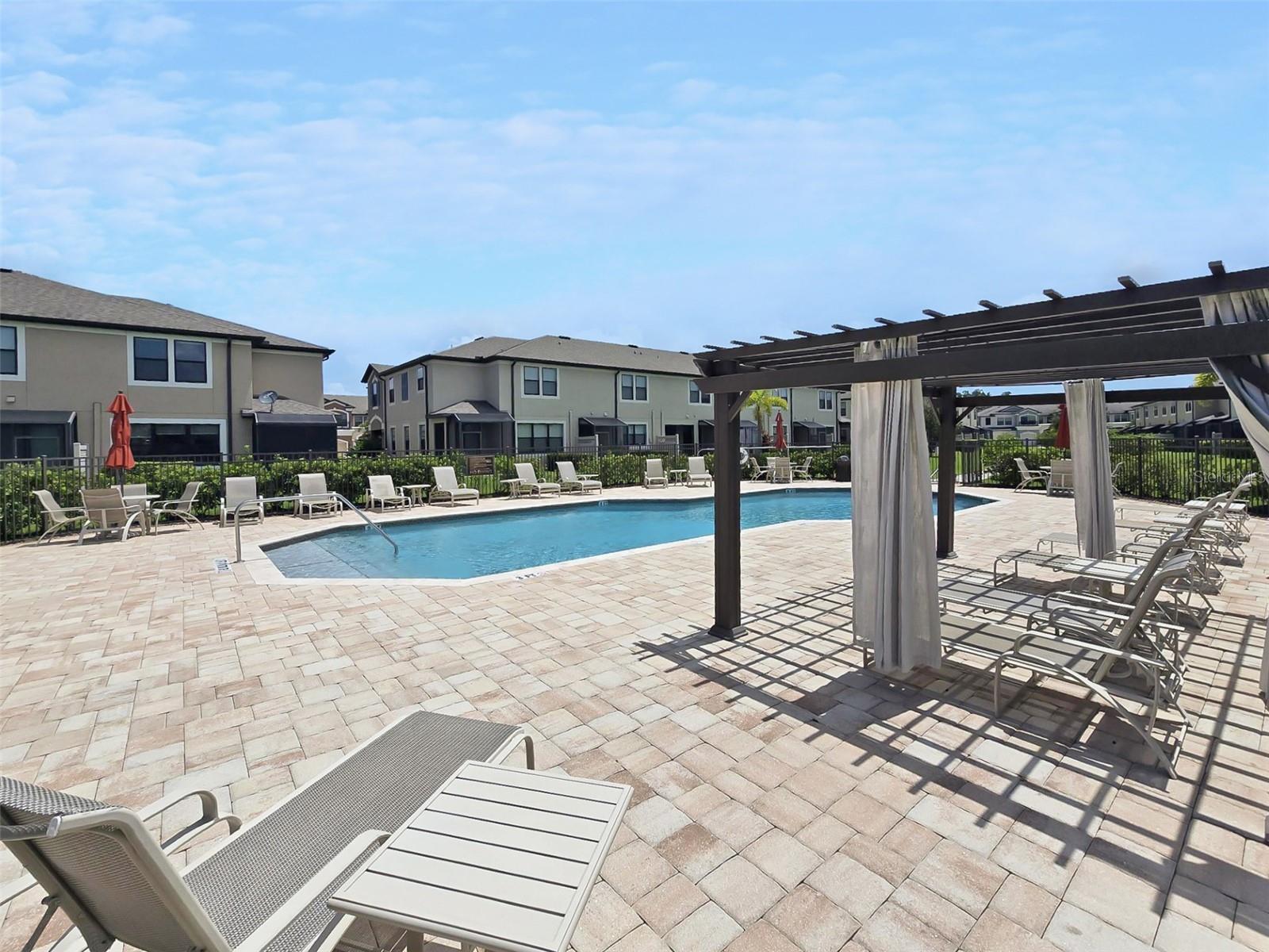 CREEKWOOD TOWNHOMES - Residential Lease