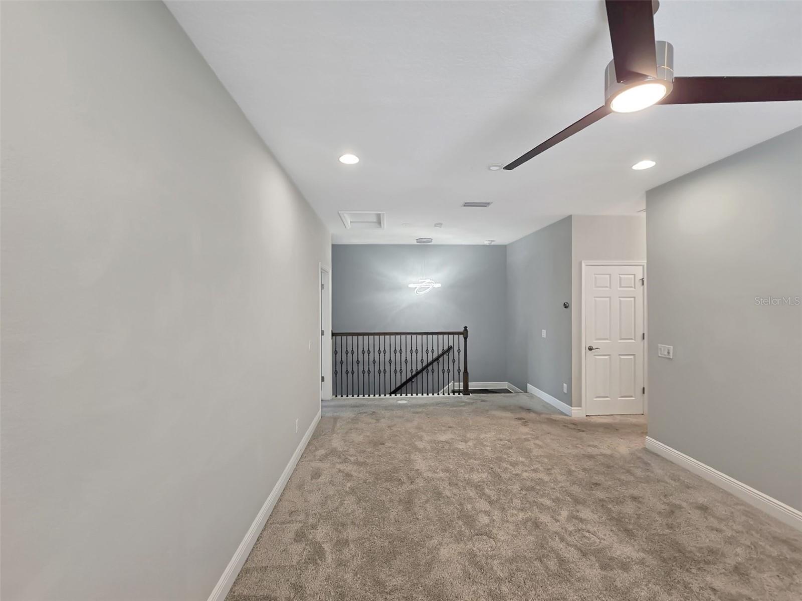 CREEKWOOD TOWNHOMES - Residential Lease