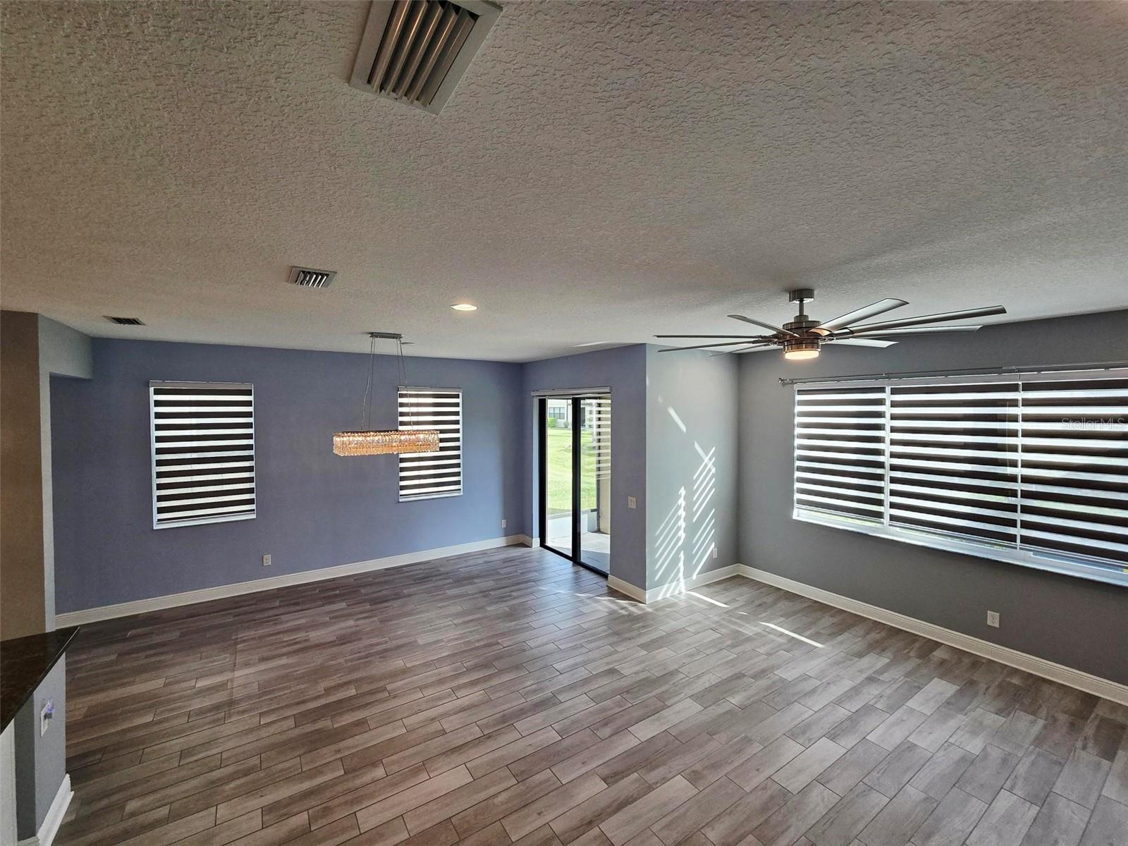 CREEKWOOD TOWNHOMES - Residential Lease