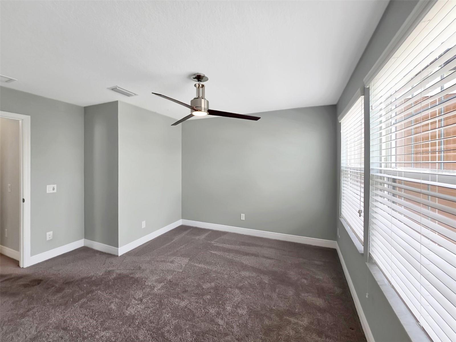 CREEKWOOD TOWNHOMES - Residential Lease