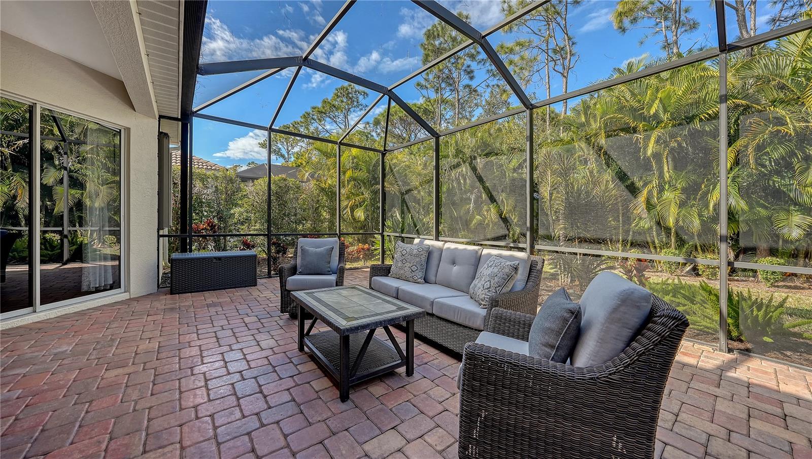 RIVENDELL WOODLANDS - Residential