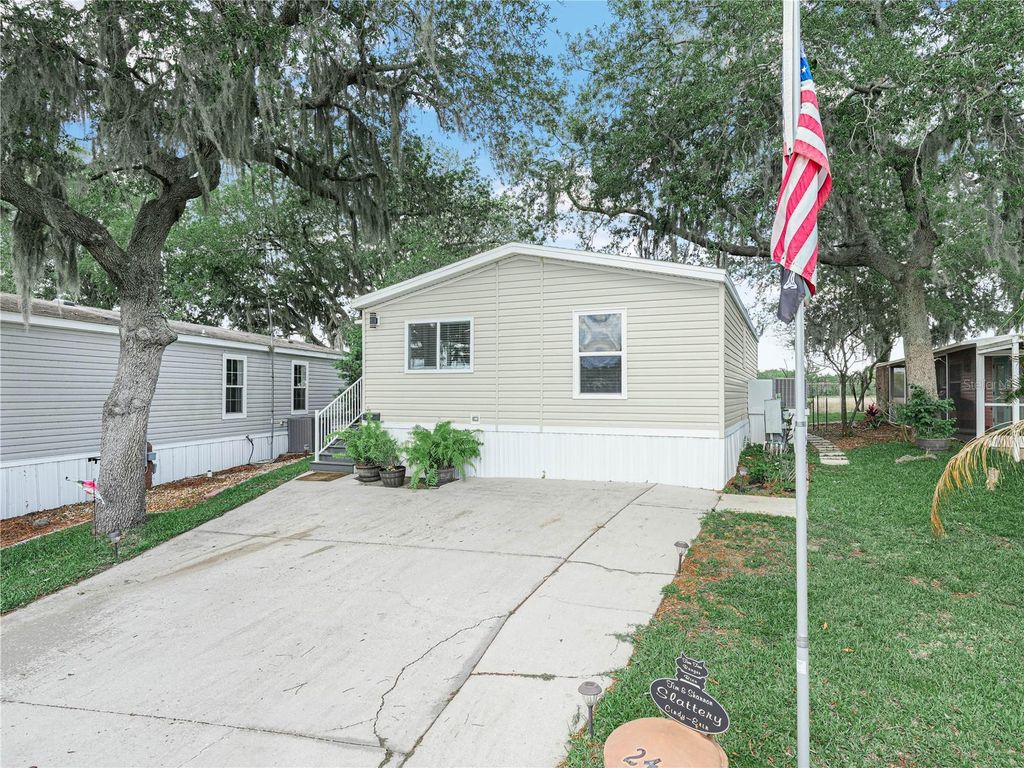 Photo of 24 Silversides Street, Lake Wales, FL 33898 (MLS # K4903455)
