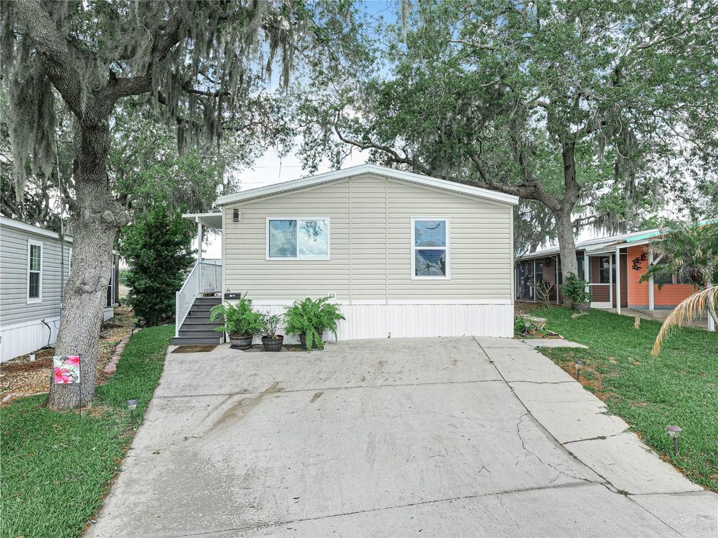Photo of 24 Silversides Street, Lake Wales, FL 33898 (MLS # K4903455)
