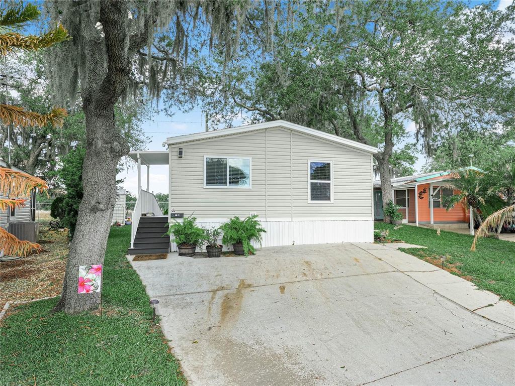 Photo of 24 Silversides Street, Lake Wales, FL 33898 (MLS # K4903455)