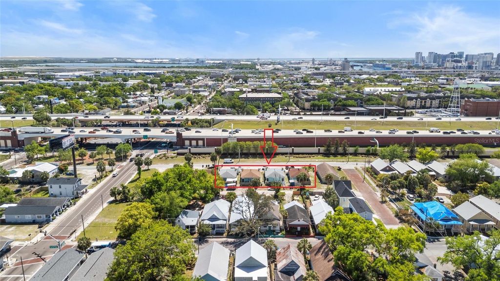 Photo of 2004 E 15th Avenue, Tampa, FL 33605 (MLS # O6293394)