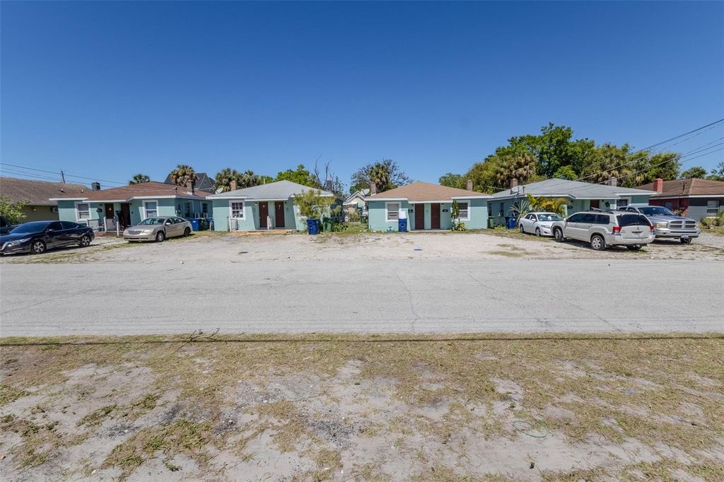 Photo of 2004 E 15th Avenue, Tampa, FL 33605 (MLS # O6293394)
