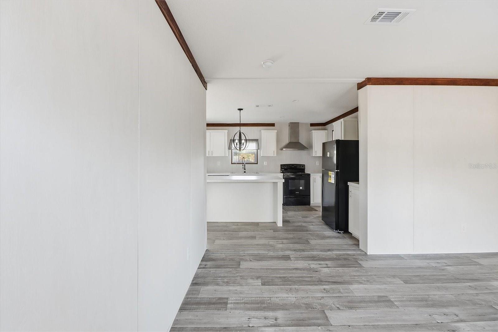 6919 S SORRELL AVENUE