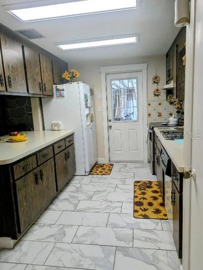 JASMINE LAKES - Residential