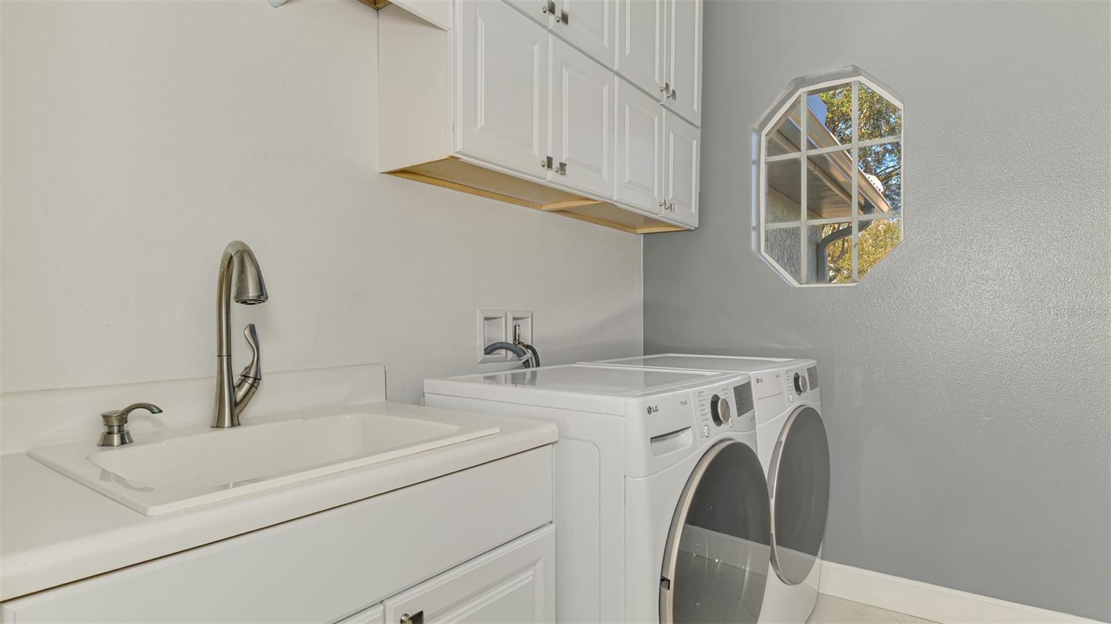 OAKLEAF - Residential