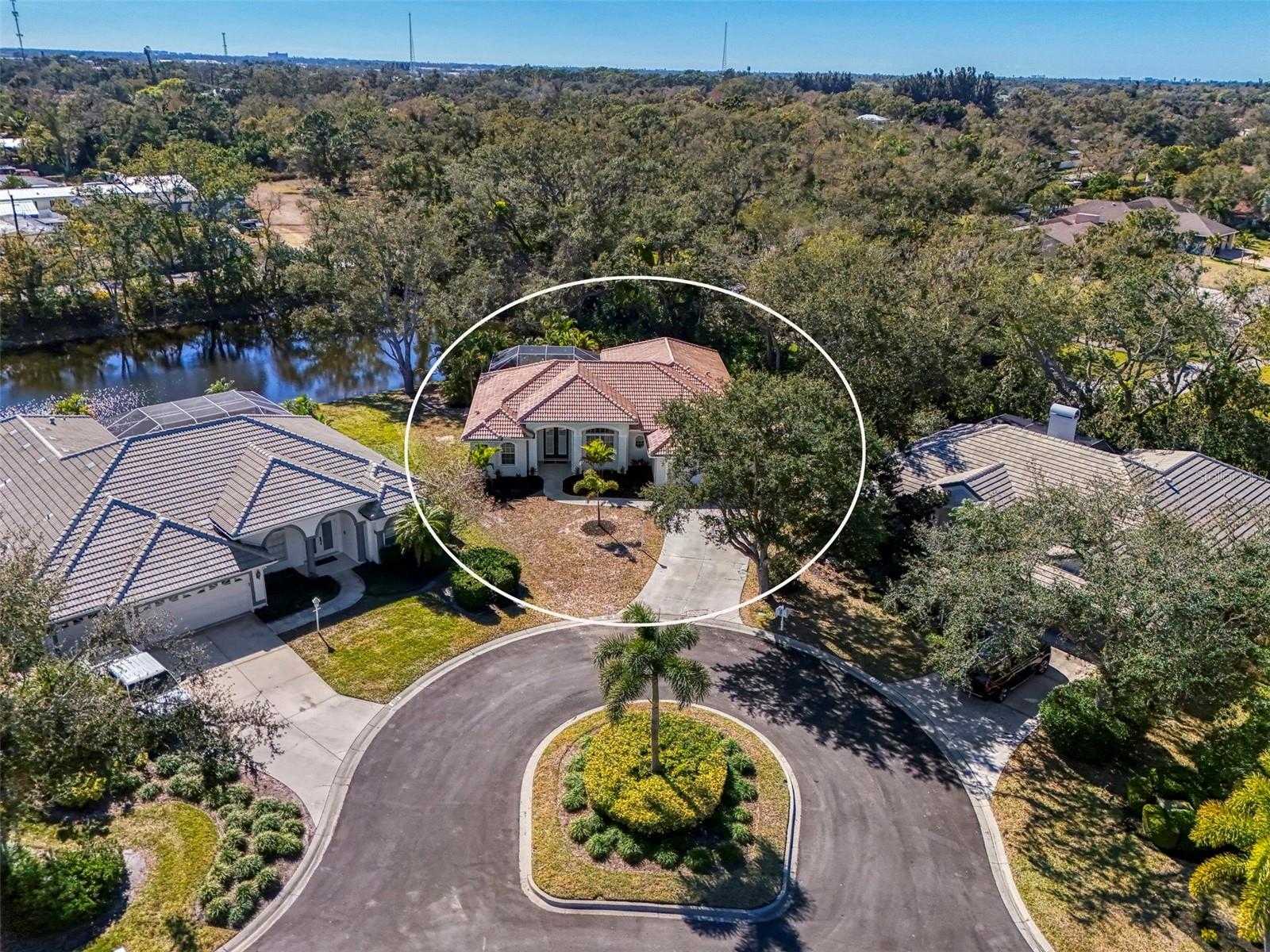 4900 OLD OAKLEAF DRIVE