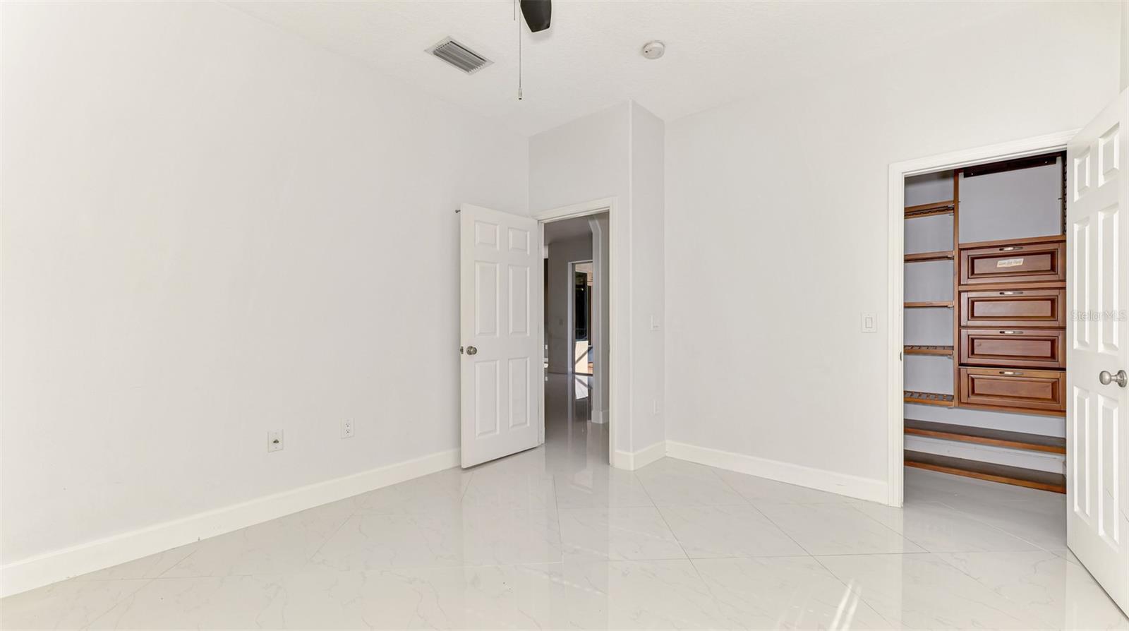 OAKLEAF - Residential