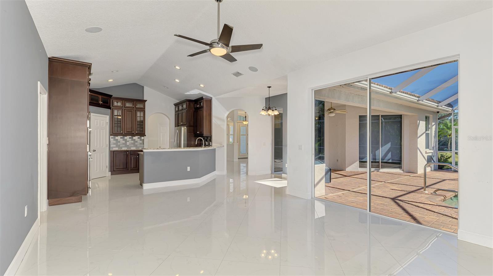 OAKLEAF - Residential