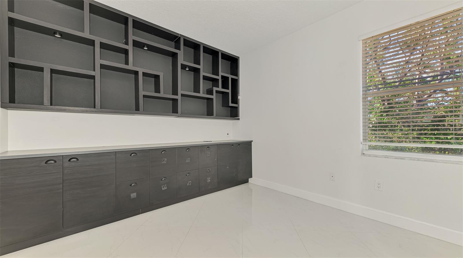 OAKLEAF - Residential