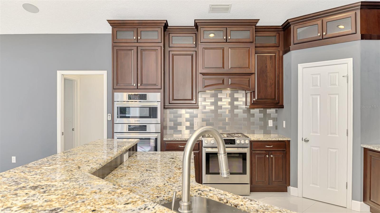 OAKLEAF - Residential