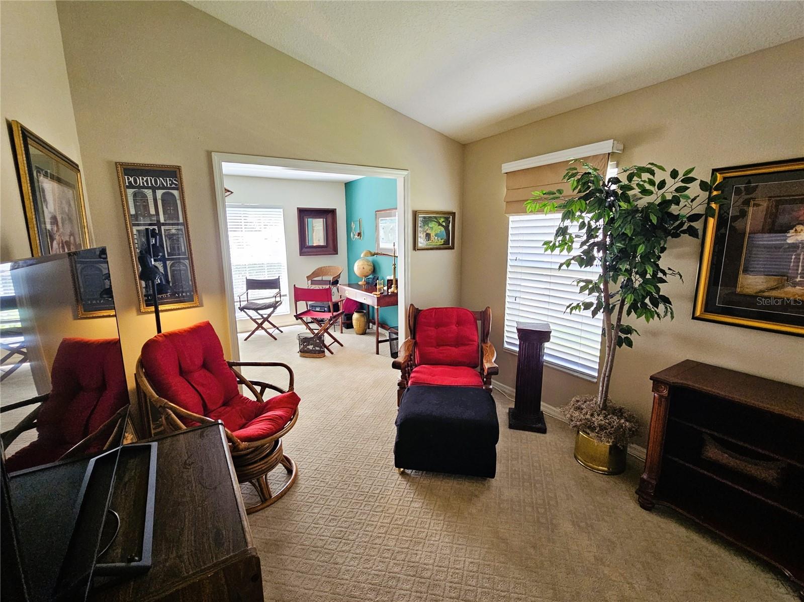 CALUSA TRACE UNIT IX PH II - Residential Lease