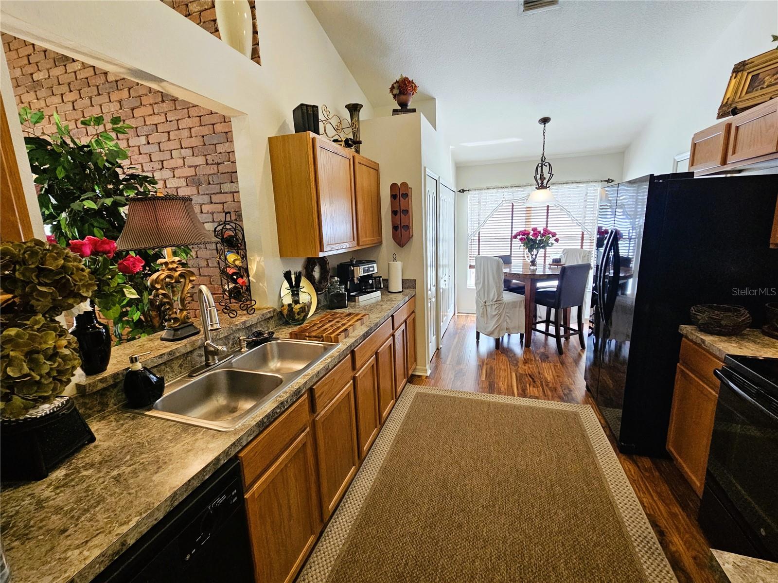 CALUSA TRACE UNIT IX PH II - Residential Lease